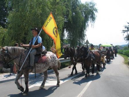 Odprtje prvega rondoja v občini 8